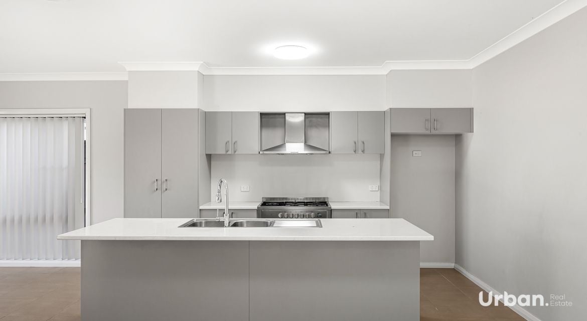 Colebee 5 Segovia Crescent