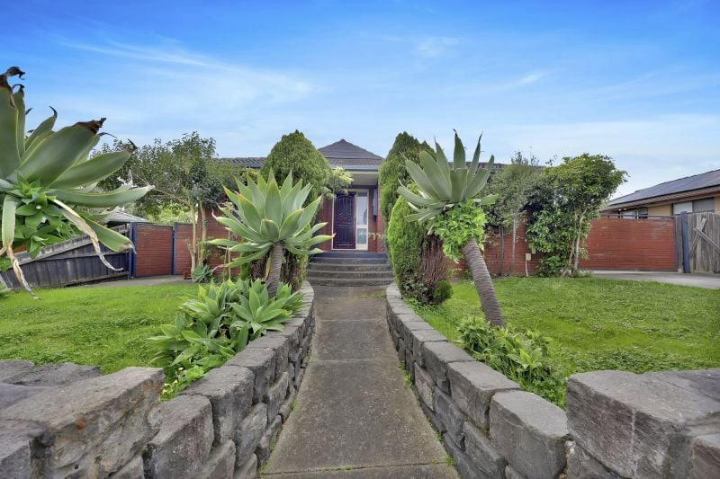 6 Streeton Circuit, Mill Park