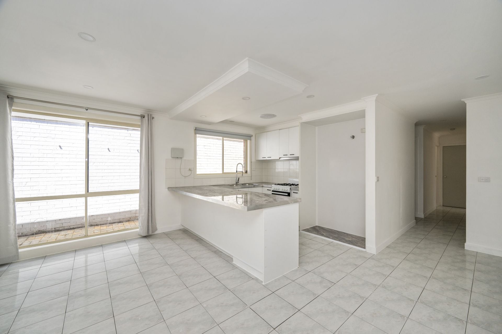 SPACIOUS FAMILY HOME IN A PRIME LOCATION
