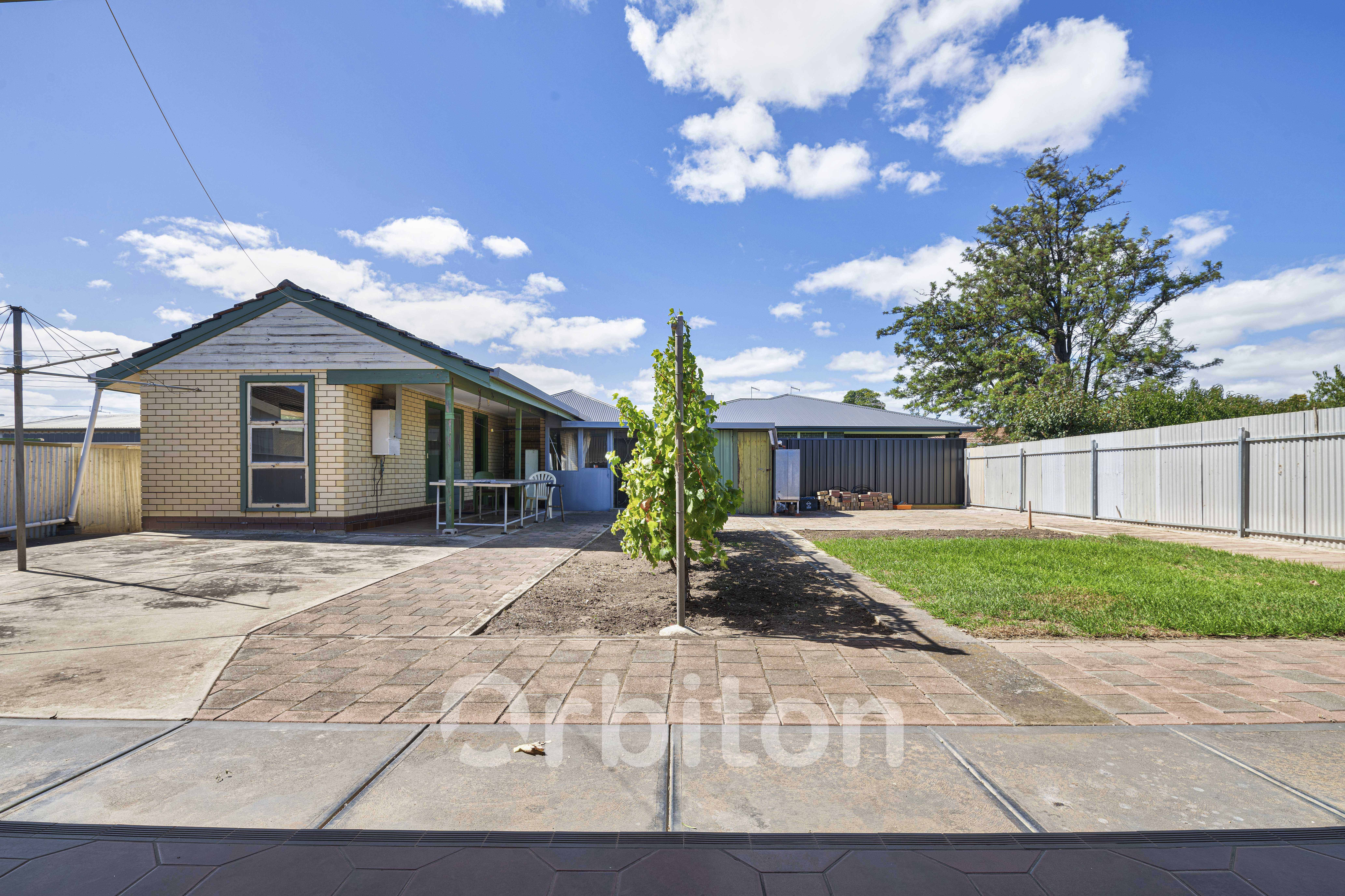 4 Lachlan Ave, Woodville West SA 5011