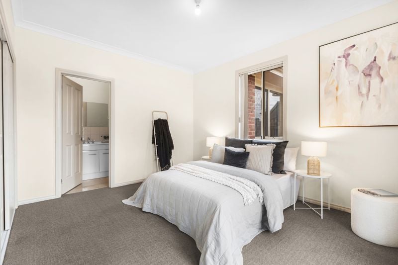 2/5 Delaware Street, Reservoir