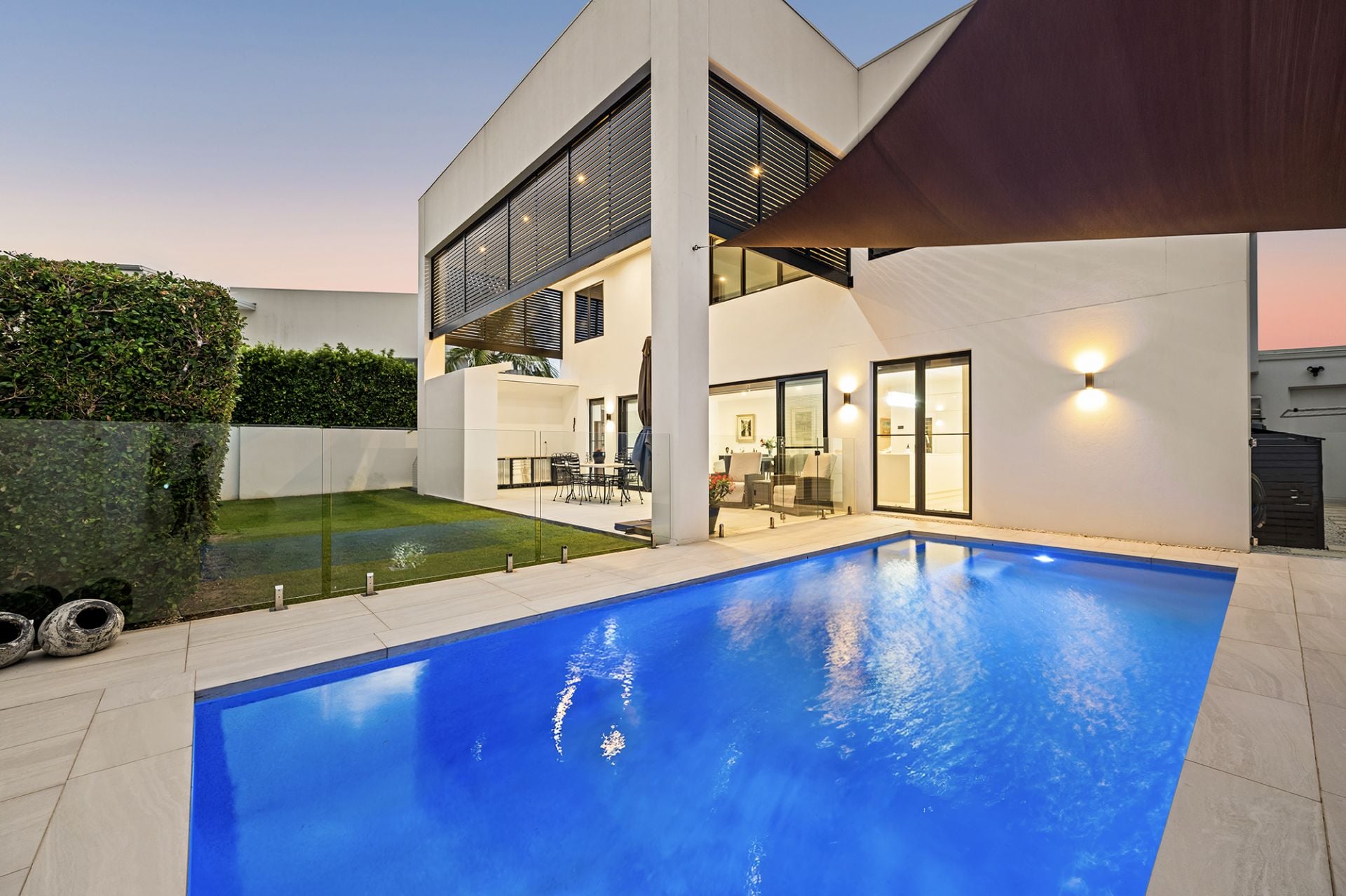10 Queen Guineveres Place, Sovereign Islands QLD 4216, Sovereign Islands - Thumbnail 2