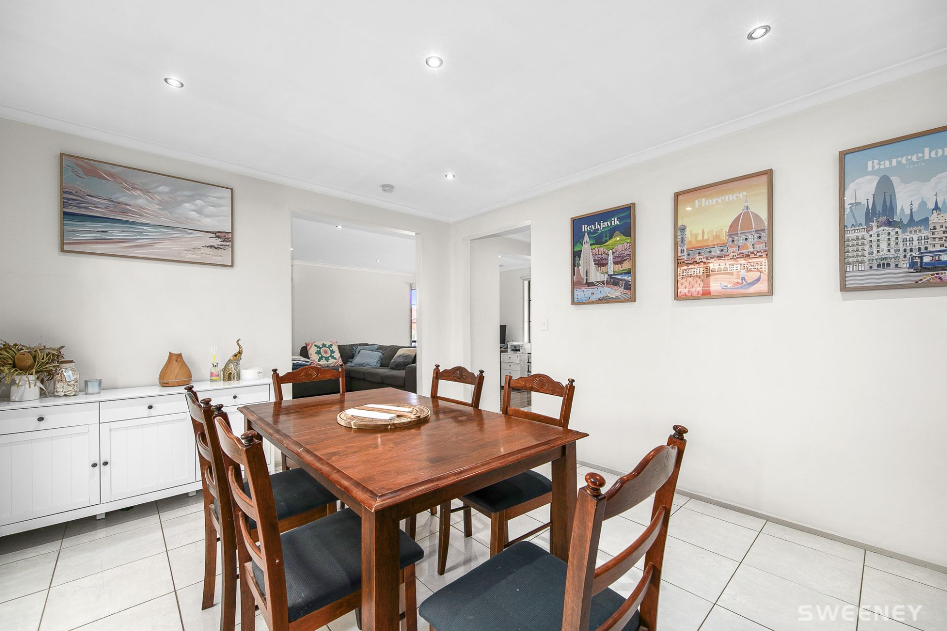 15 Knightsbridge Avenue, Altona Meadows - Thumbnail 4