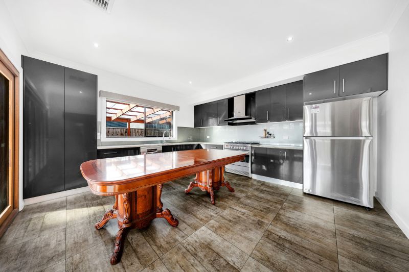 6 Baltic Grove, Epping