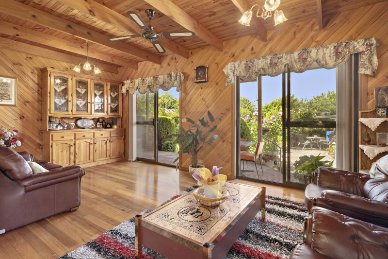 24 Lloyd Avenue, Epping