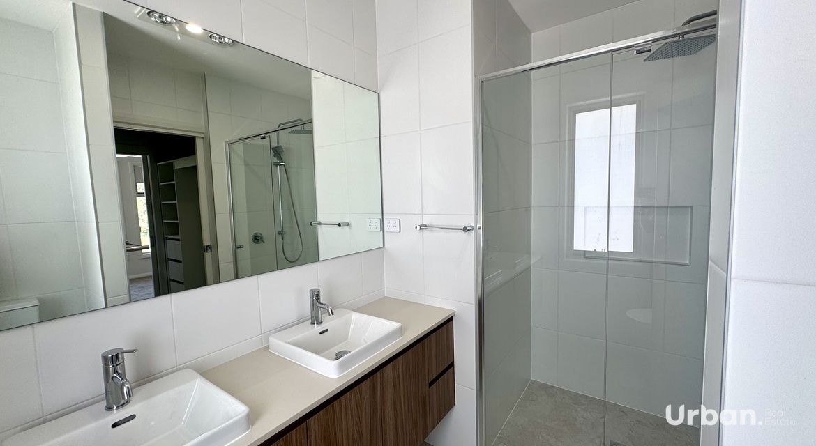 Oran Park 6 Chesterman Loop