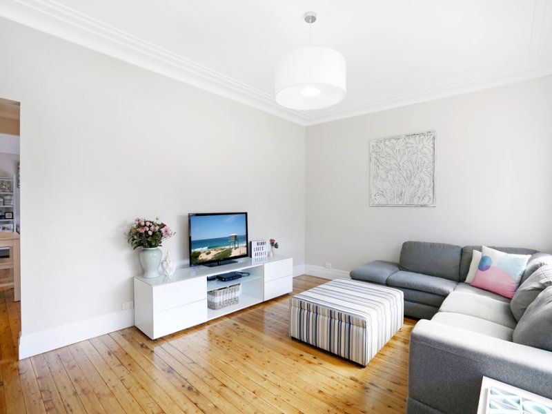 15 Paddison Avenue, GYMEA, Gymea - Thumbnail 2