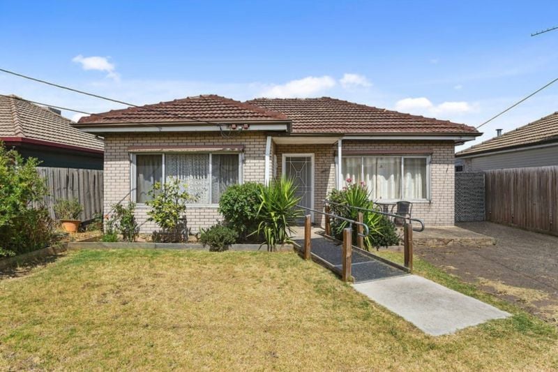 19 Keon Parade, Reservoir