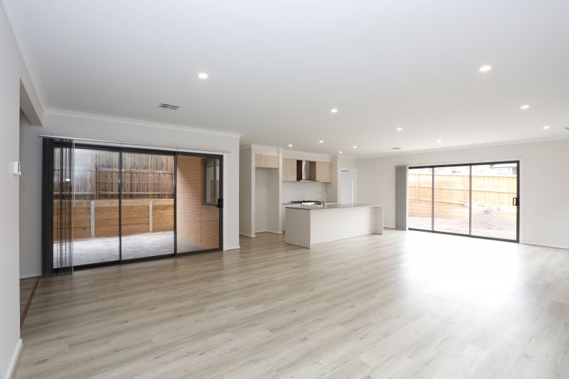 62 Cravens Road, Mernda