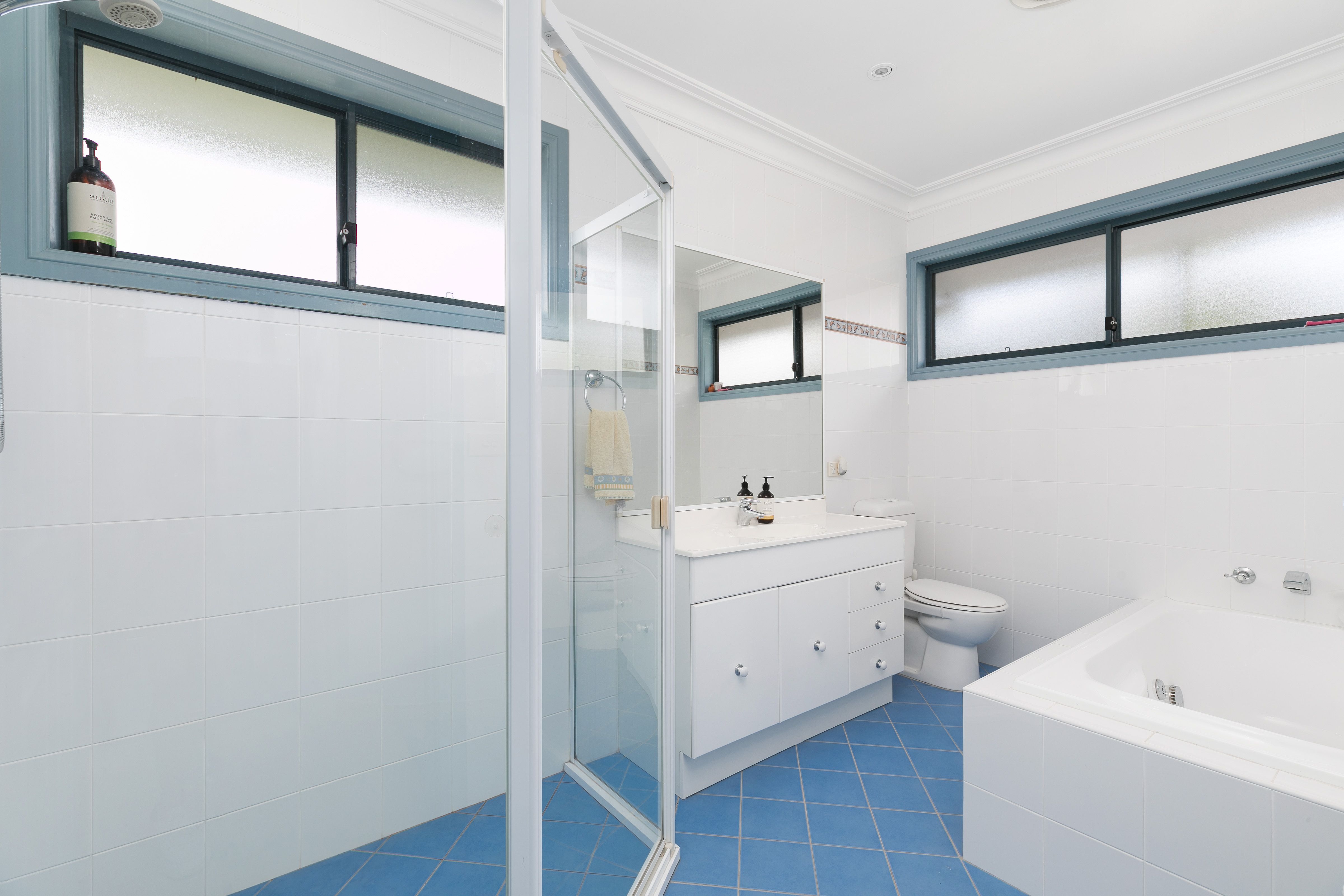 22 Wylmar Avenue, BURRANEER, Burraneer - Thumbnail 8
