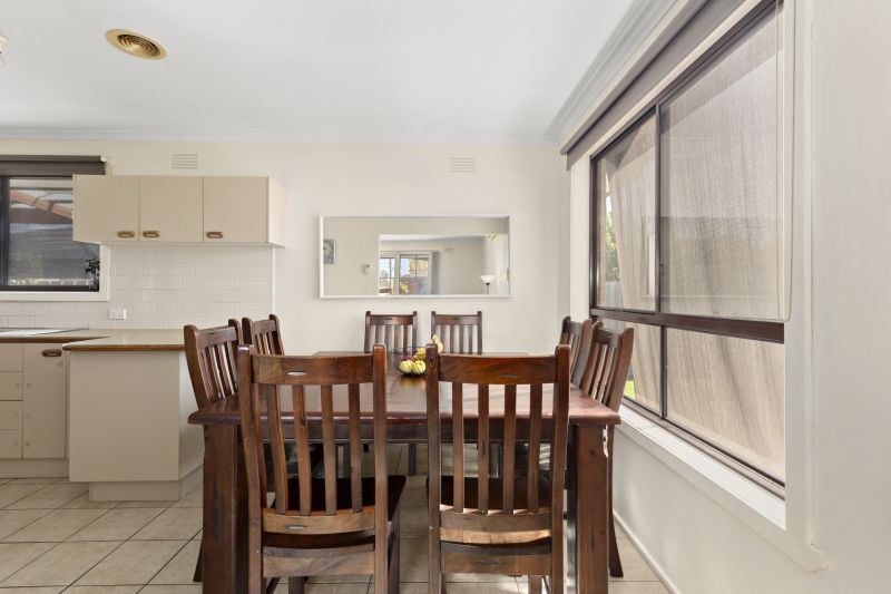 9 Begonia Court, Lalor