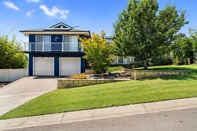 Mount Annan 1 Danthonia Street