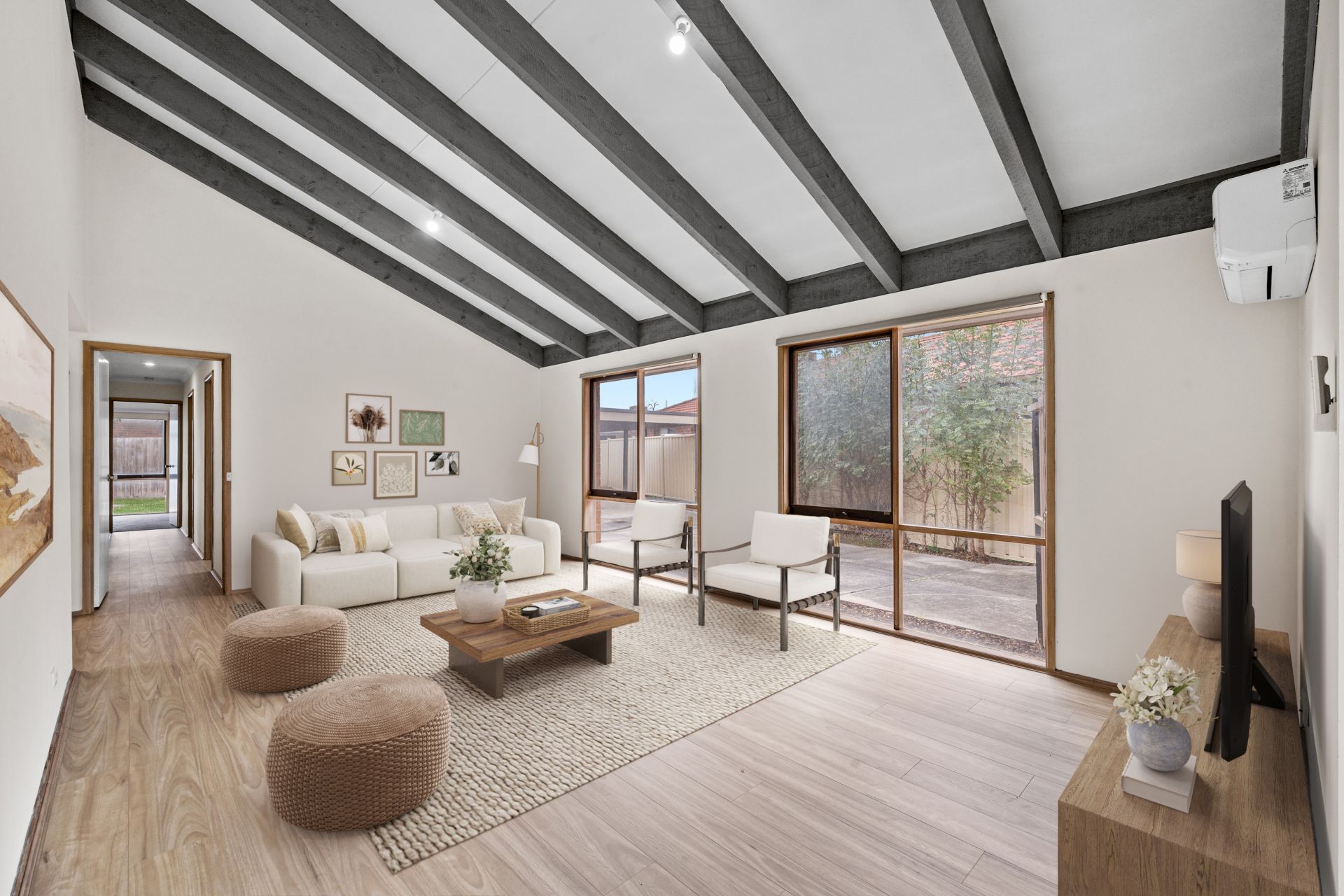 Convenience & Comfort in a Well-Connected Mill Park Location