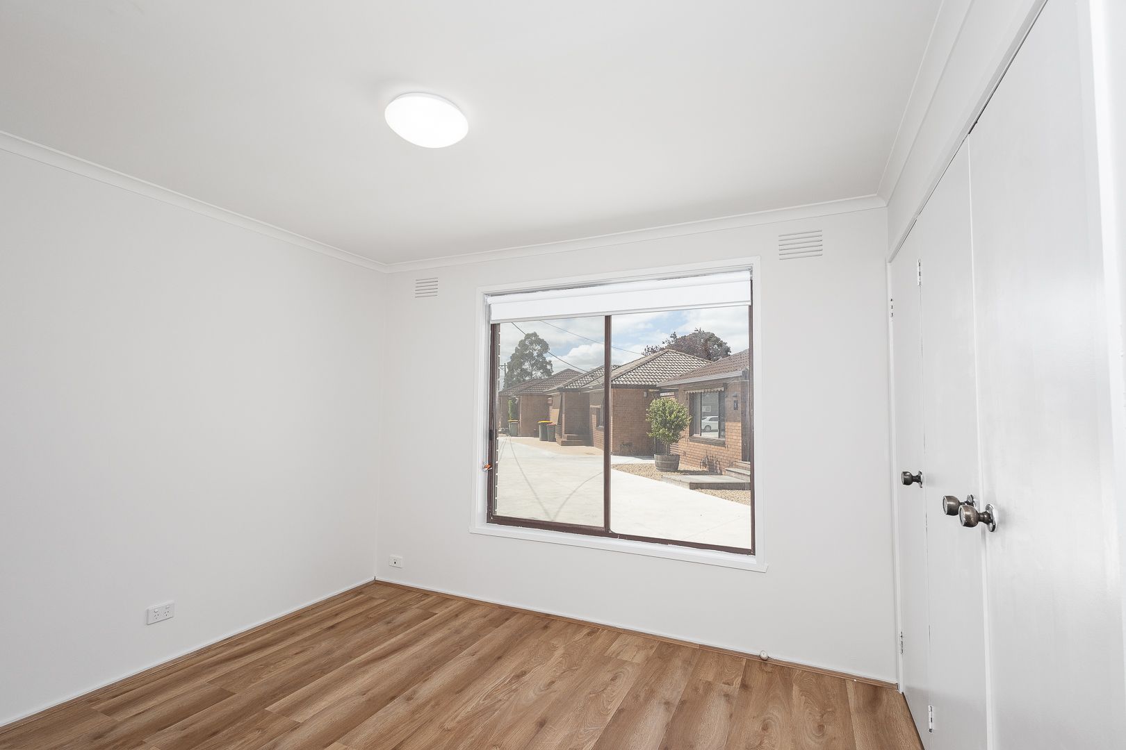 Neat Two-Bedroom Unit in Prime Lalor Location