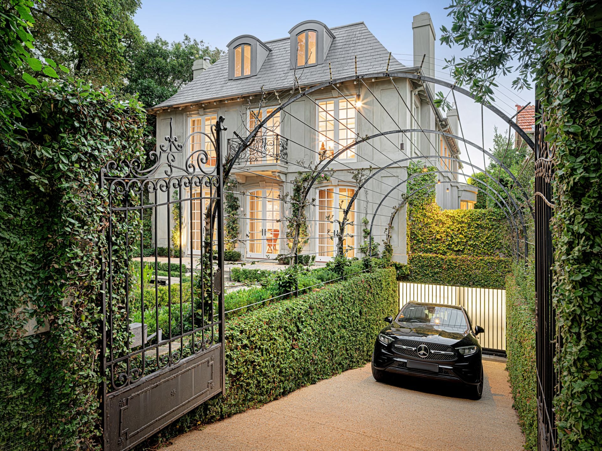 30 North Road, Brighton, Brighton - Thumbnail 2