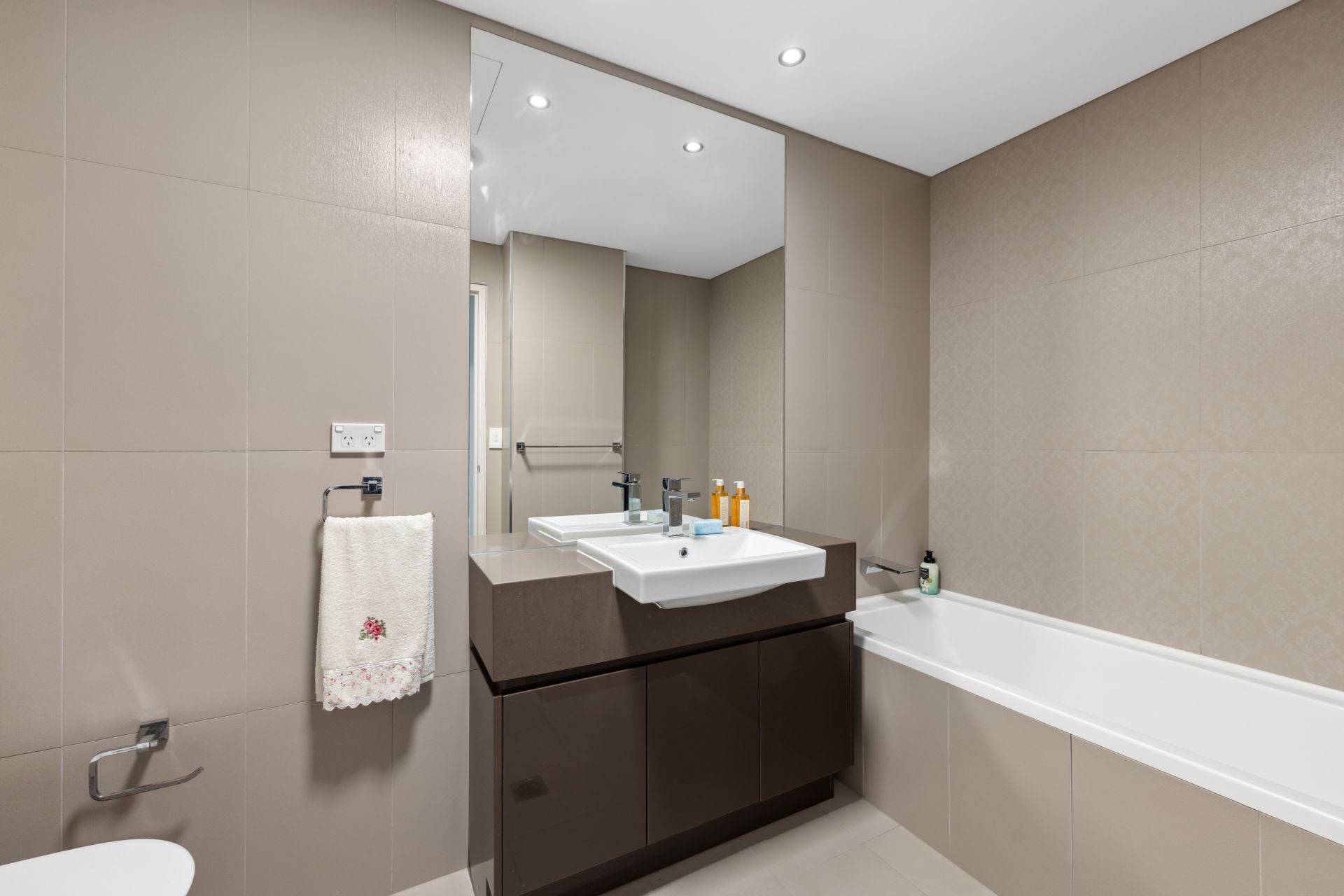 27/42-48 Waverley Street Bondi Junction NSW, Bondi Junction - Thumbnail 6
