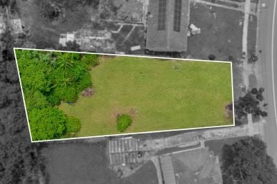 RARE VACANT BLOCK, POTENTIAL DUPLEX SITE, JUST 10 MINUTES FROM THE LAKE OR BEACH, Potential Duplex Site - Thumbnail 7