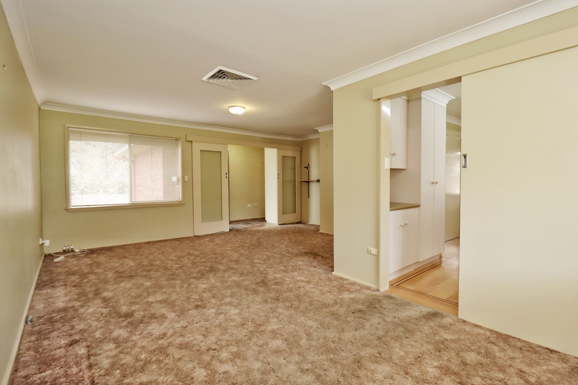 19 Newcombe Street, COWRA, Cowra - Thumbnail 3