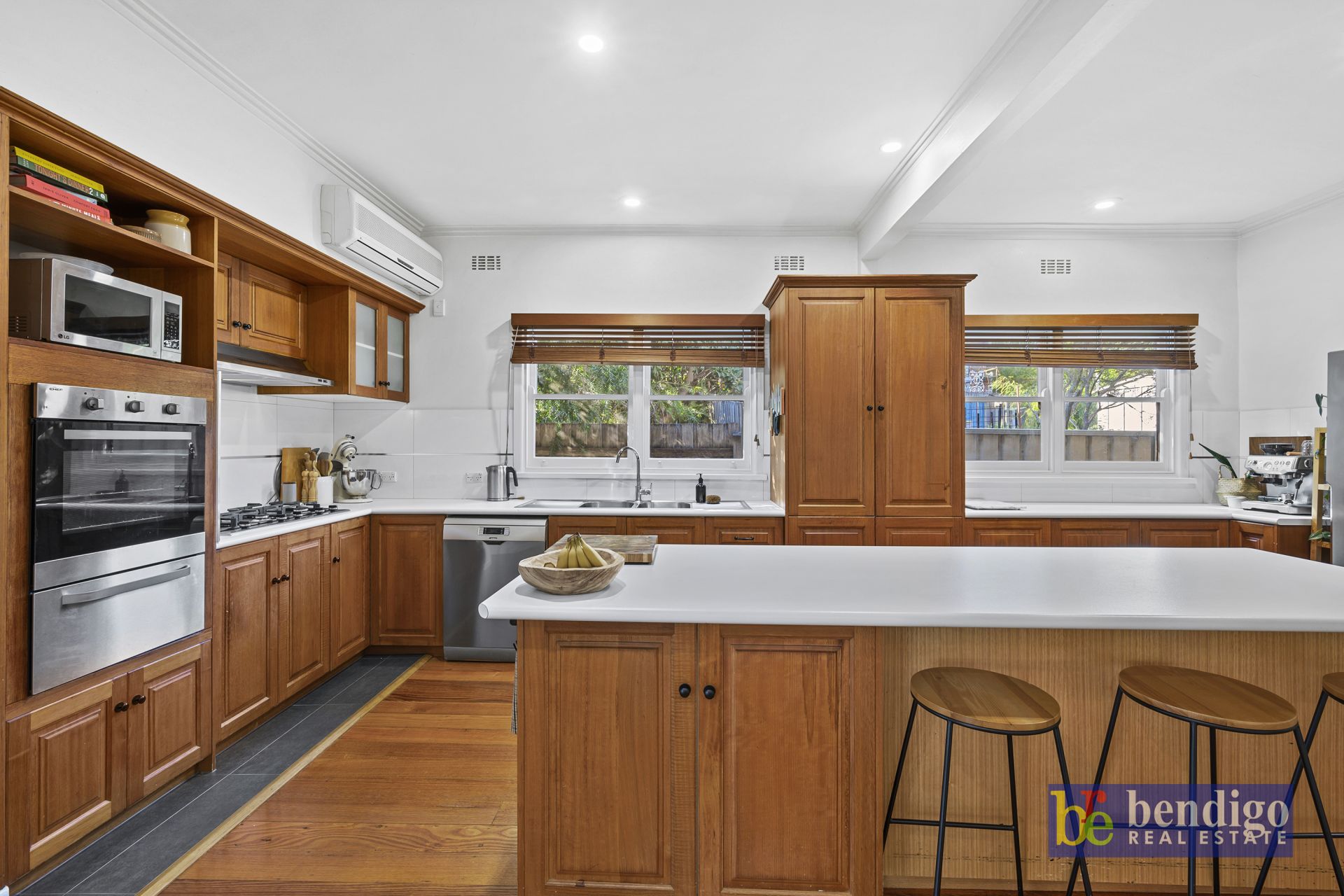 35 Hammer Street Flora Hill VIC, Hill - Thumbnail 8