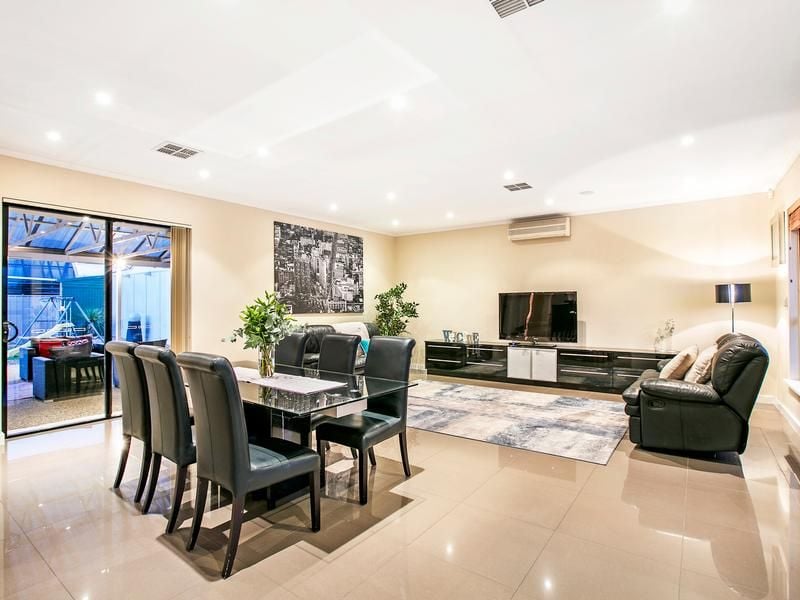 8 Angley Avenue, Findon SA 5023