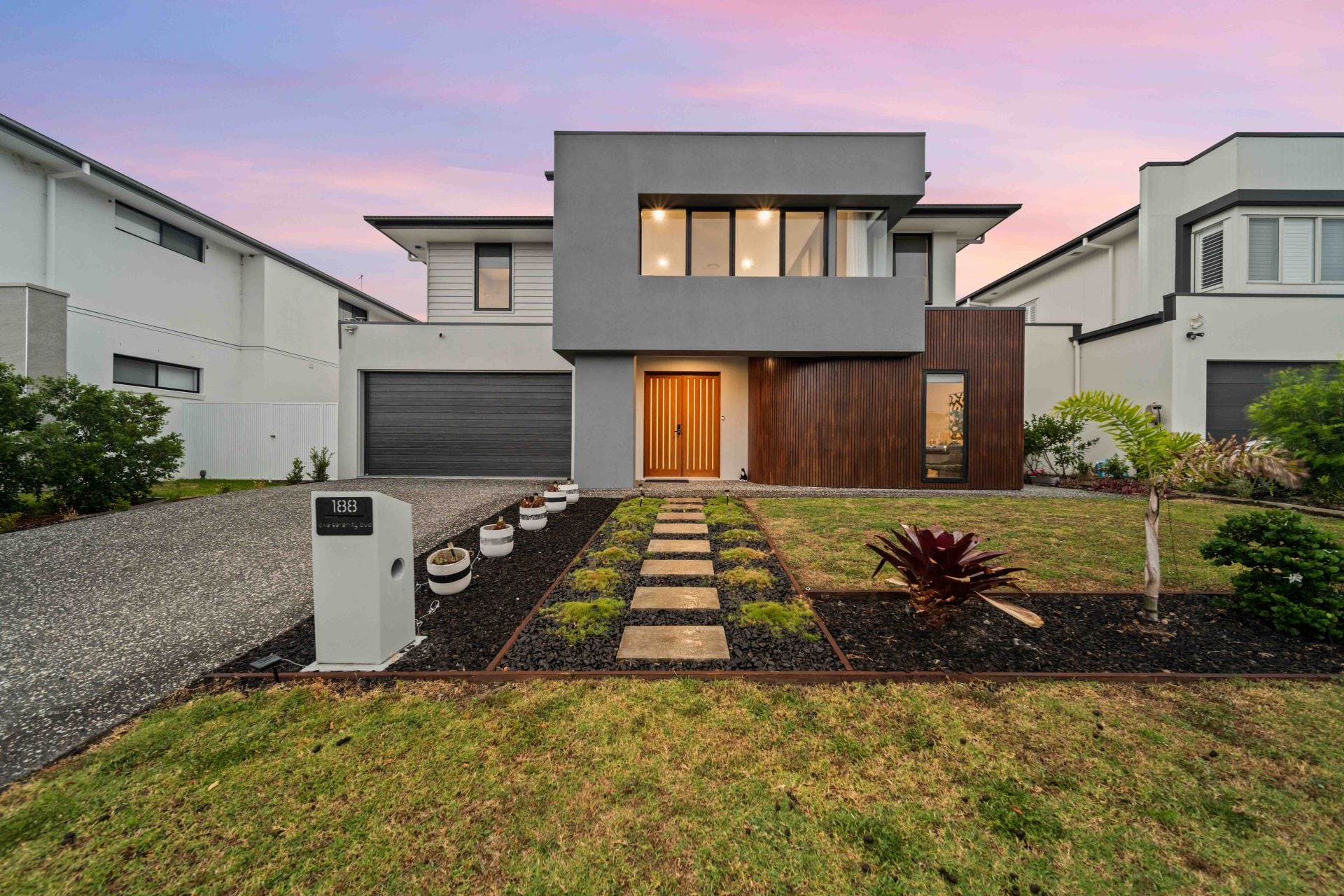 188 Lake Serenity Boulevard, Helensvale QLD 4212, Helensvale - Thumbnail 2