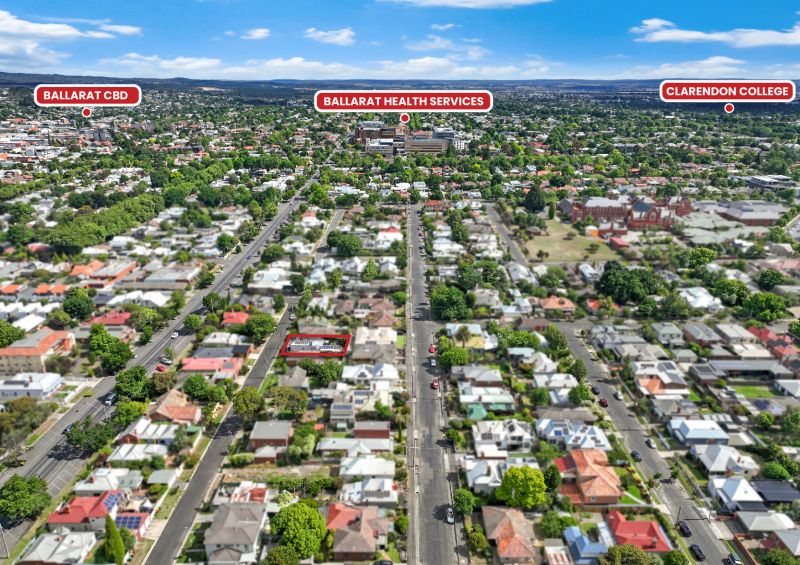 7 Fore Street Lake Wendouree VIC