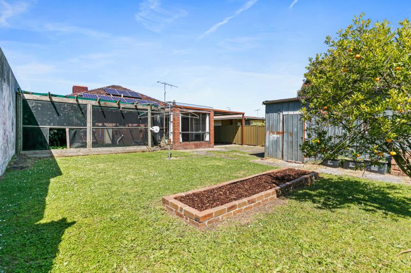 9 Larch Street, Thomastown