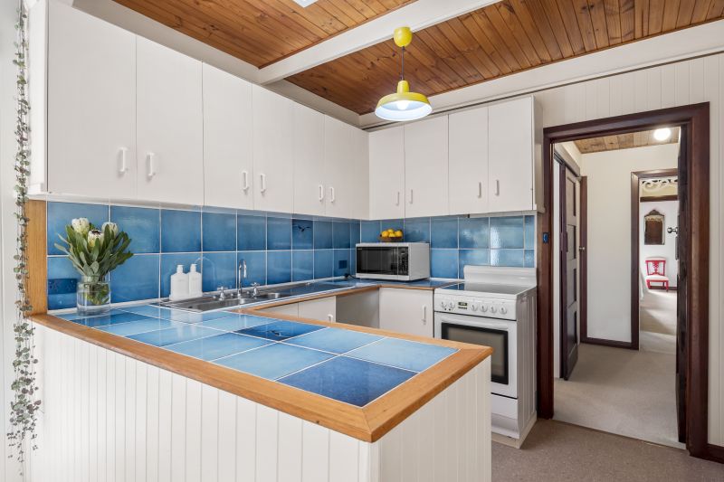 1 Kenneth Street Anglesea VIC, Anglesea - Thumbnail 5
