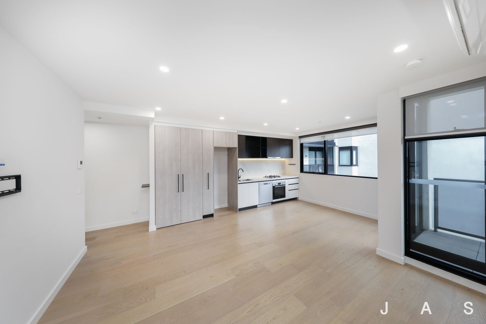 206/12 Napier Street Footscray VIC, Footscray - Thumbnail 5