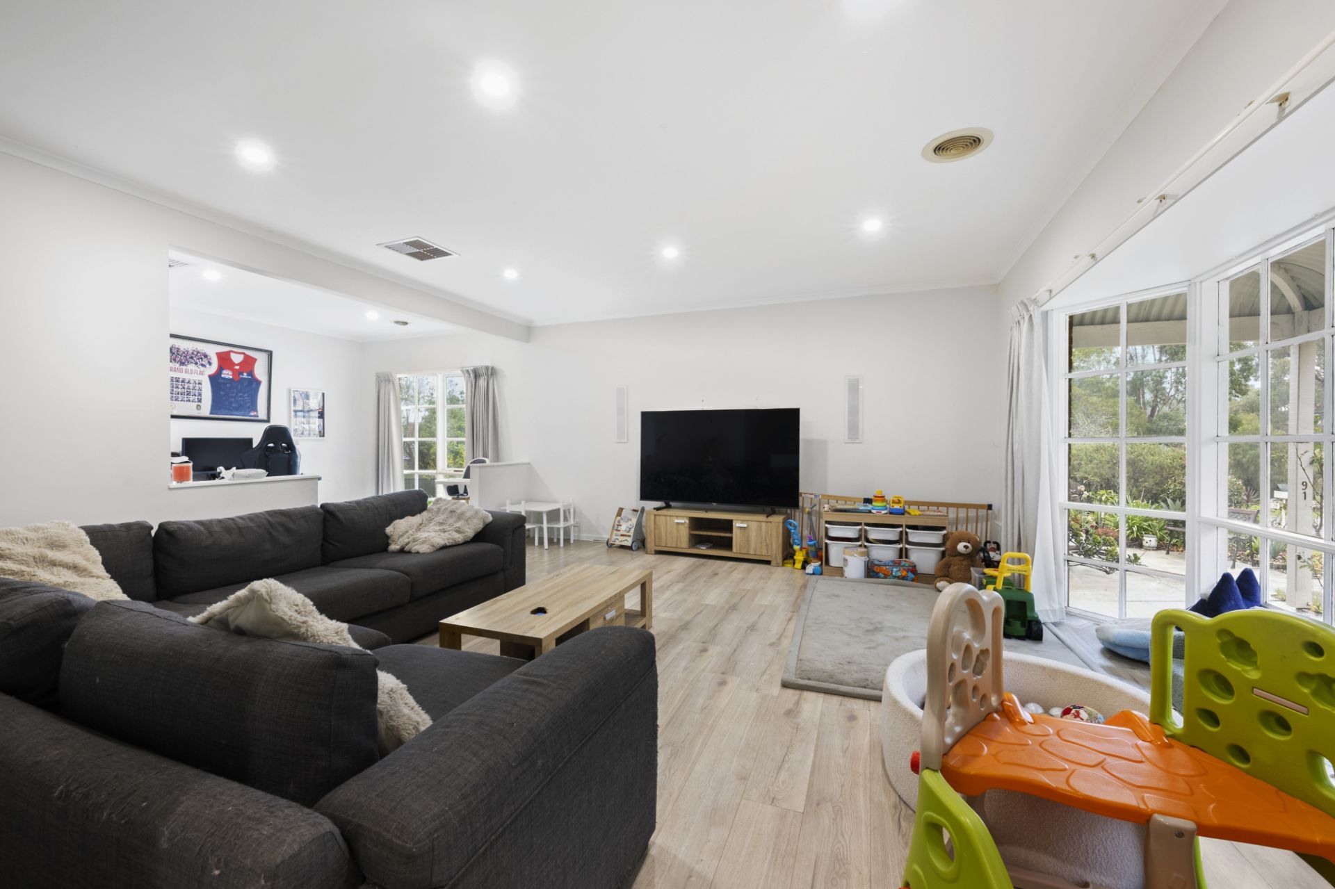 1 Hakea Court, Mount Helen, Mount Helen - Thumbnail 4