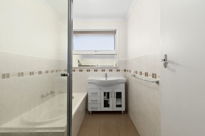 9 Begonia Court, Lalor