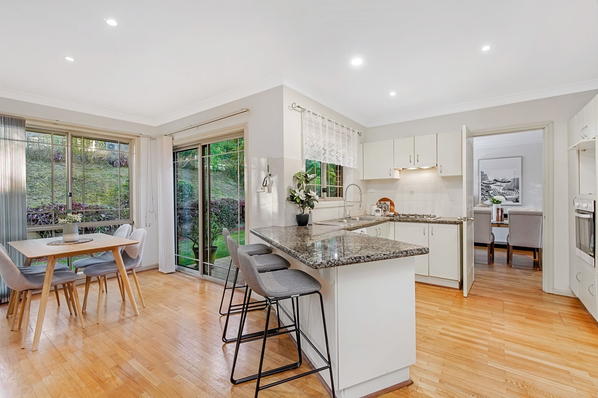 12 Chatham Court, Cherrybrook, Cherrybrook - Thumbnail 6