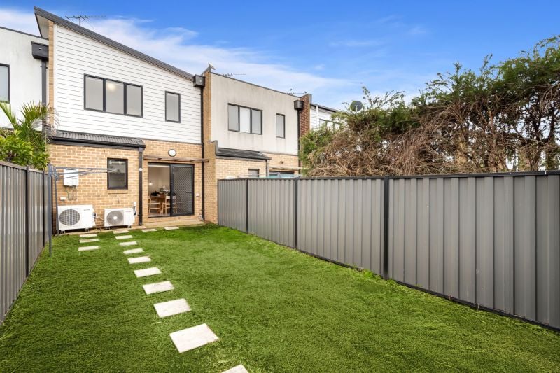 45 McCubbin Way, Mernda
