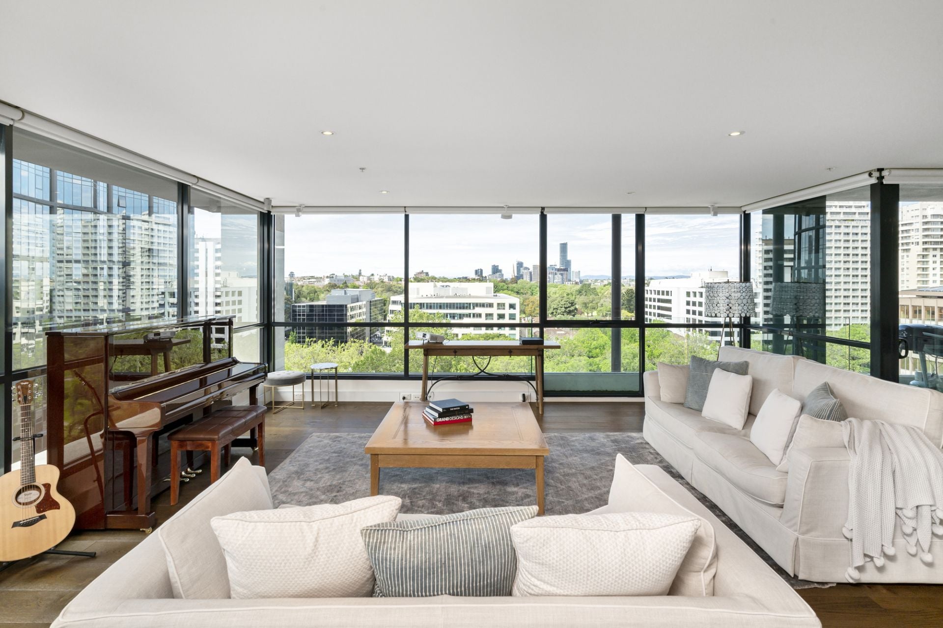 1004/19 Queens Road, Melbourne, Melbourne - Thumbnail 2