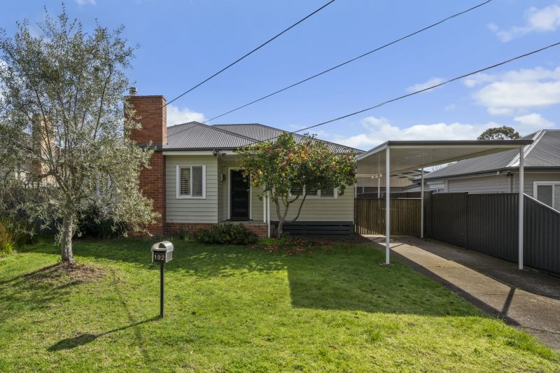 192 Nell Street, Greensborough