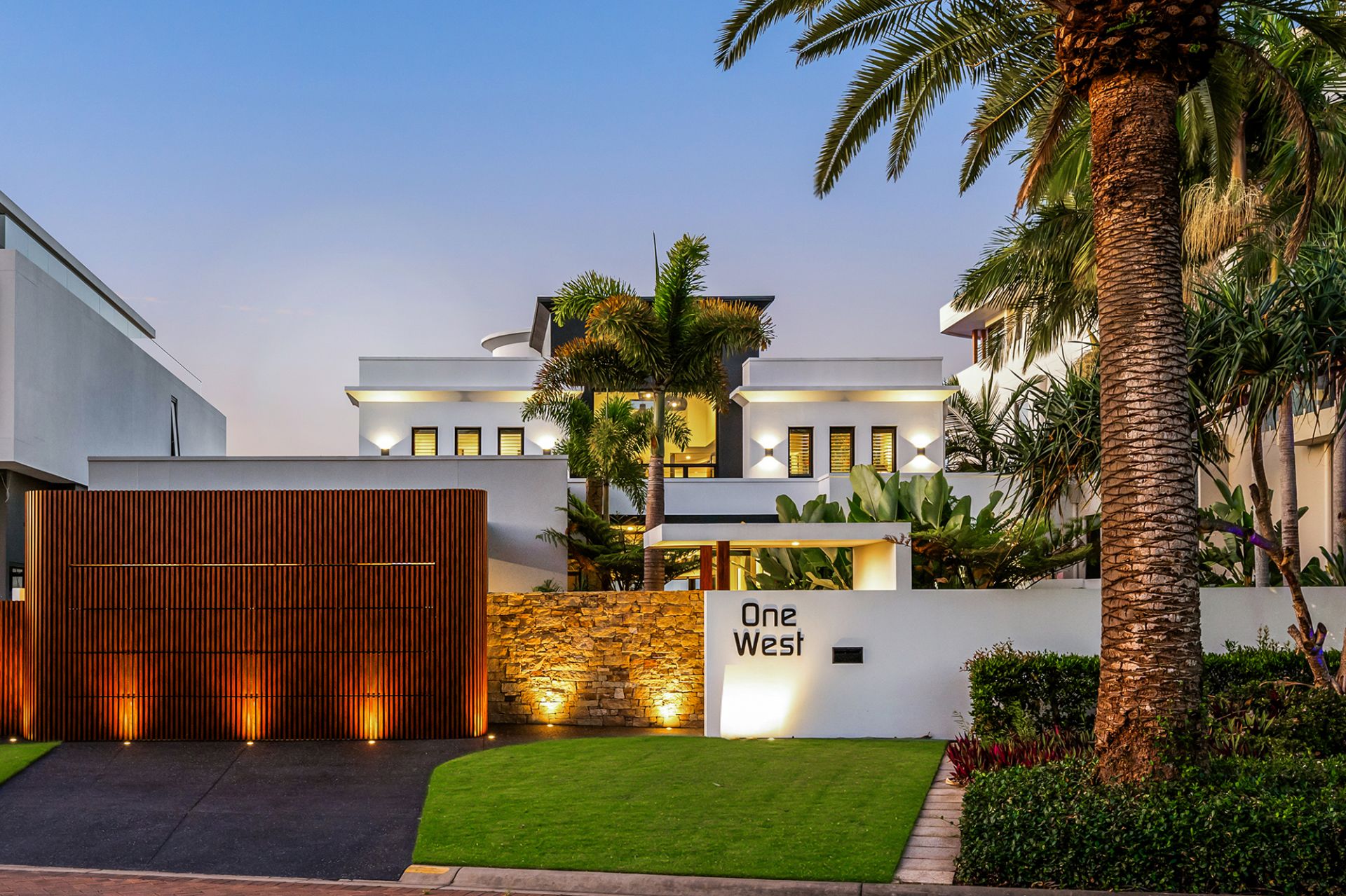 1 Knightsbridge Parade West, Sovereign Islands - Thumbnail 3