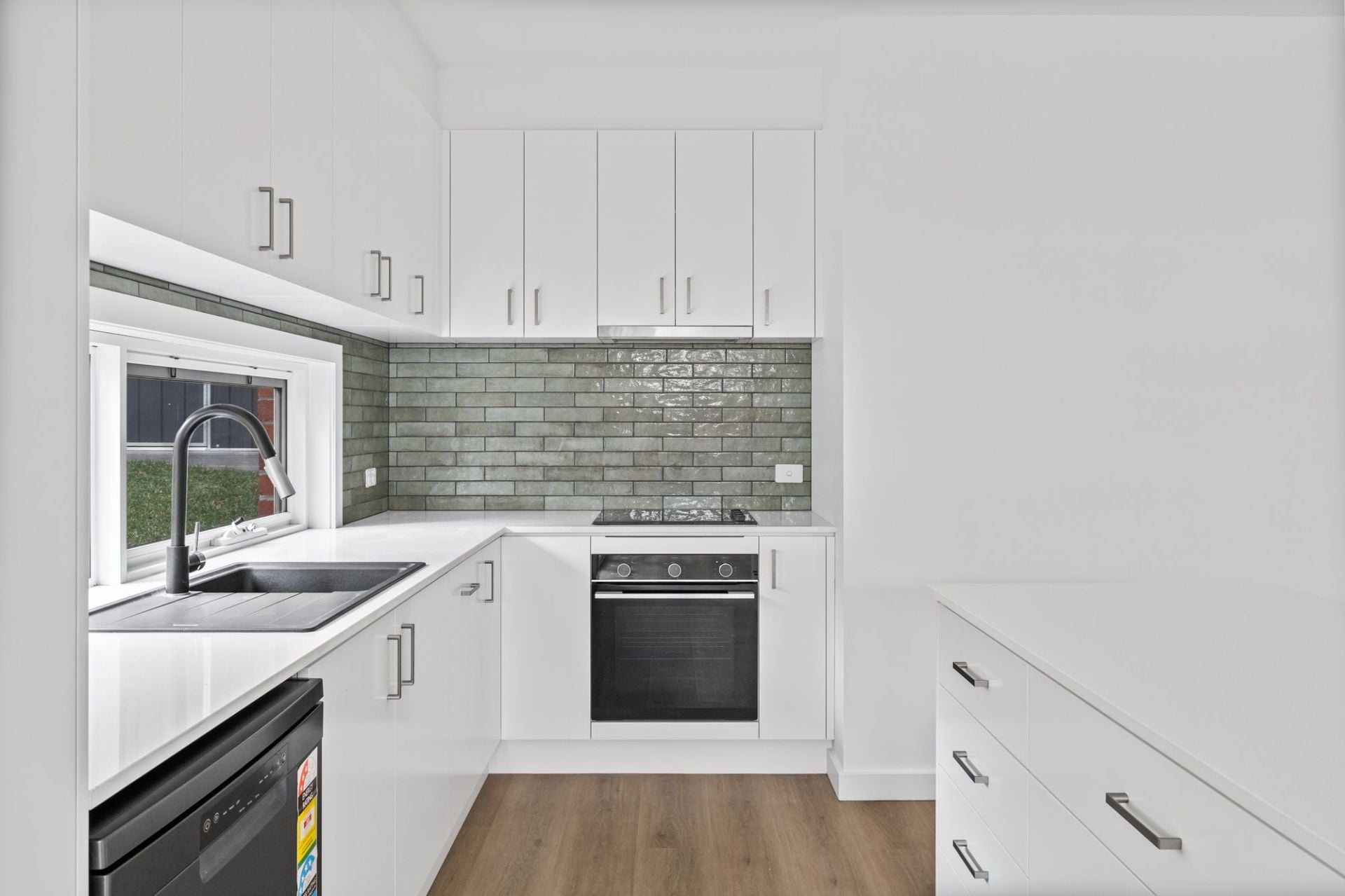 OUTSTANDING BRAND NEW TOWNHOUSE