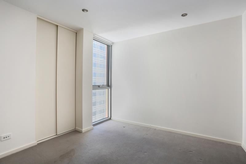 2106/8 Exploration Lane, Melbourne