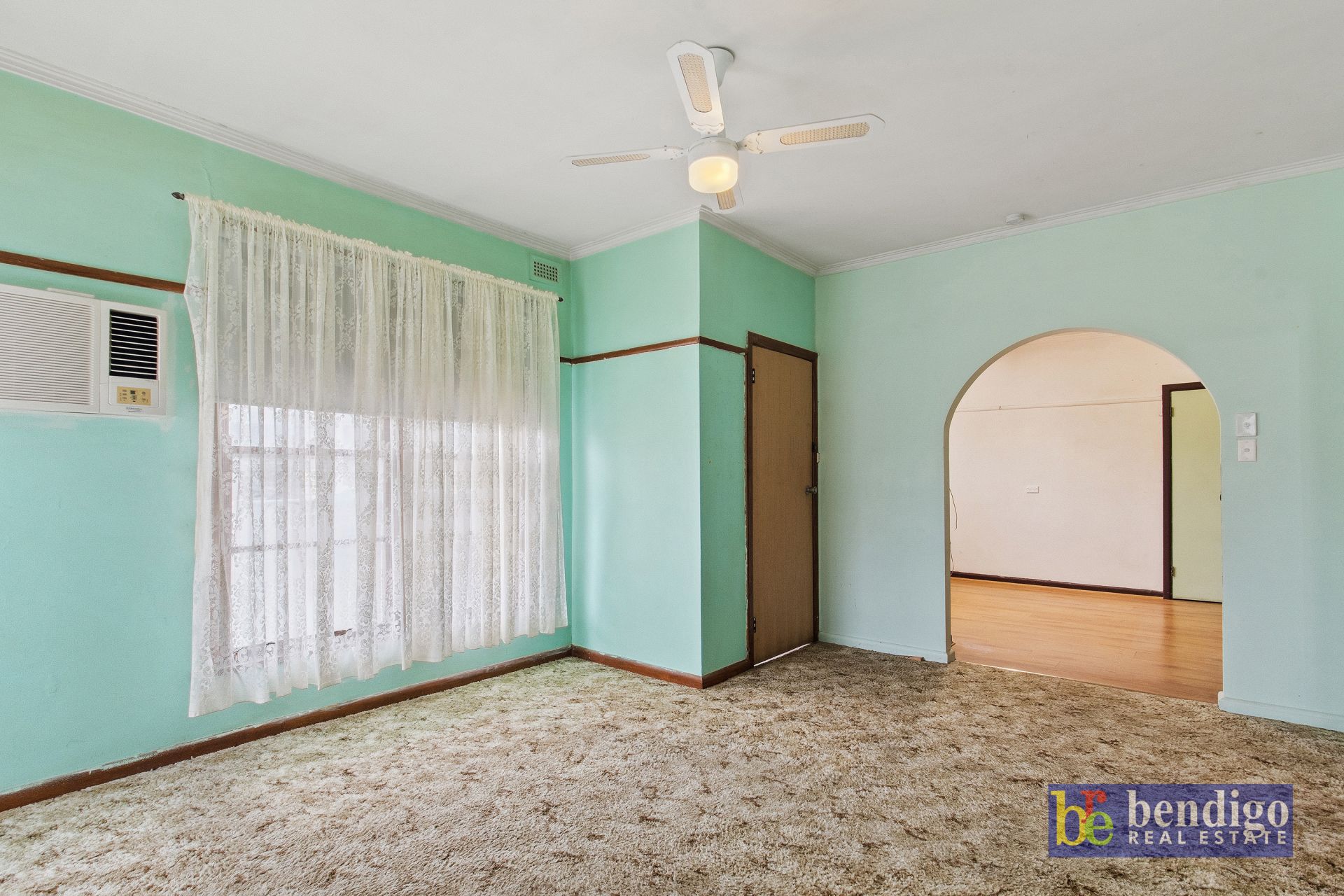 27 Woolcock Avenue Kangaroo Flat VIC, Flat - Thumbnail 2