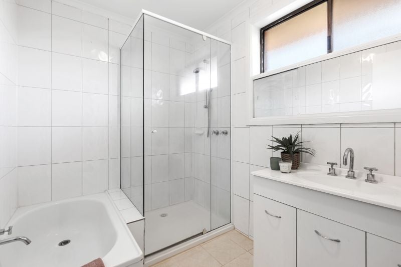 2/1 Larch Street, Thomastown