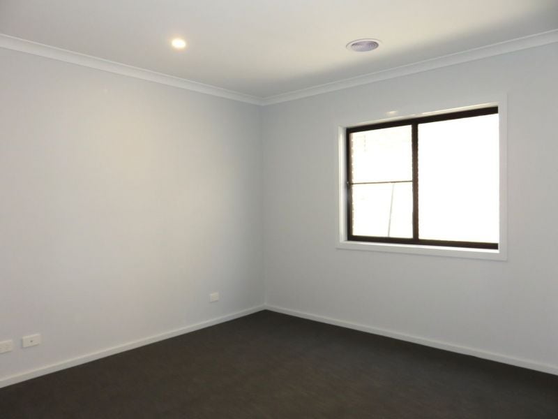 16 Liddiard Way, Mickleham