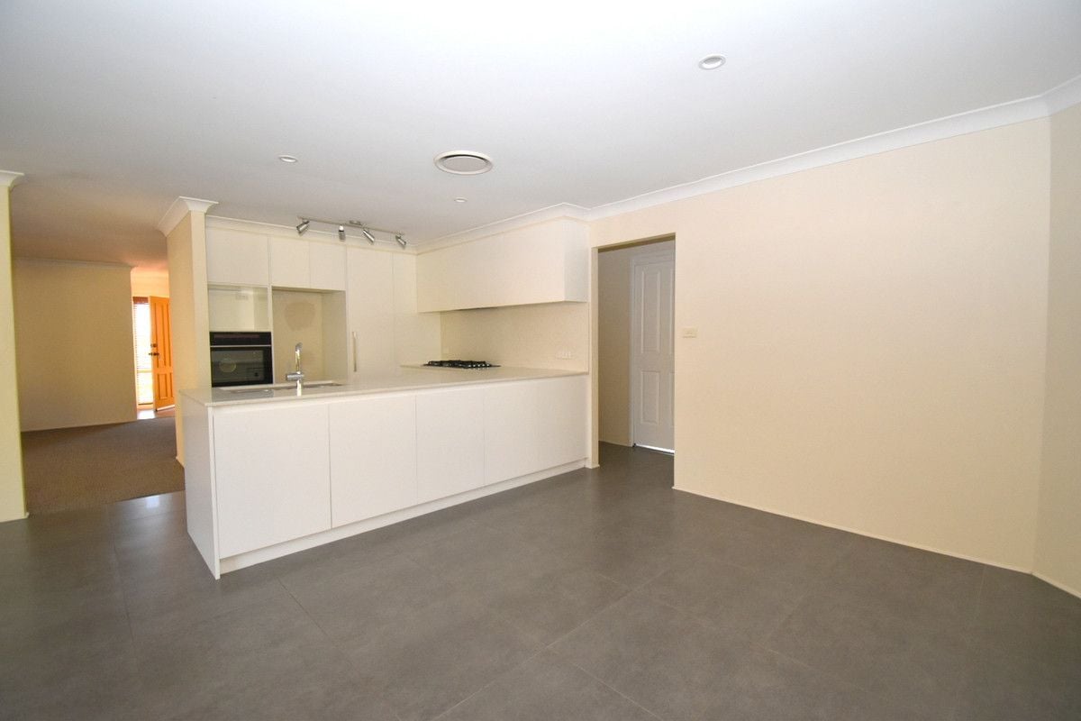 1 Curtin Place, Narellan Vale, Narellan Vale - Thumbnail 2
