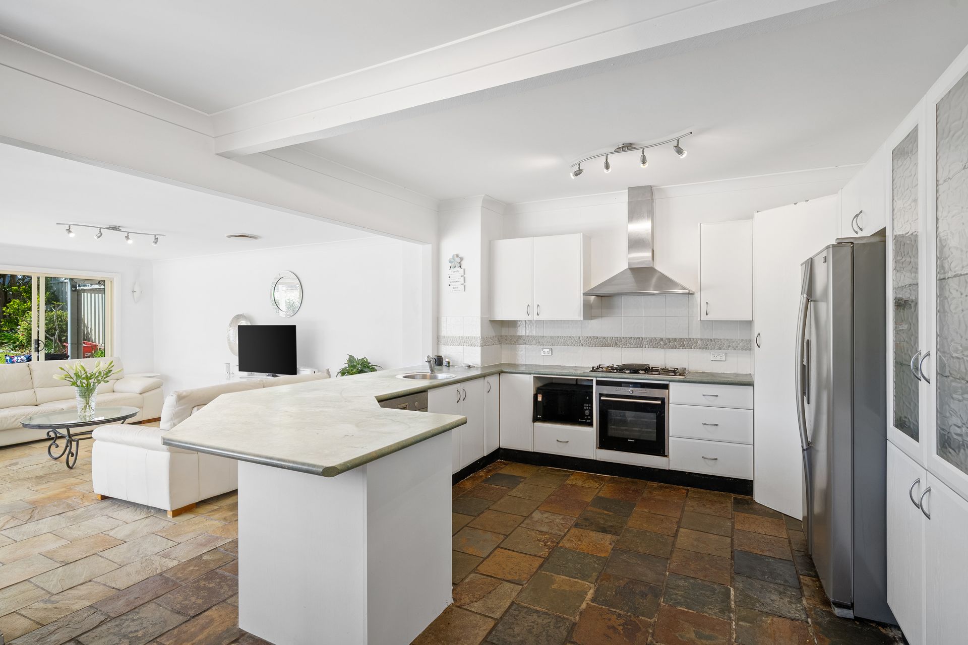 27 Sabrina Avenue, Bateau Bay, Bateau Bay - Thumbnail 7