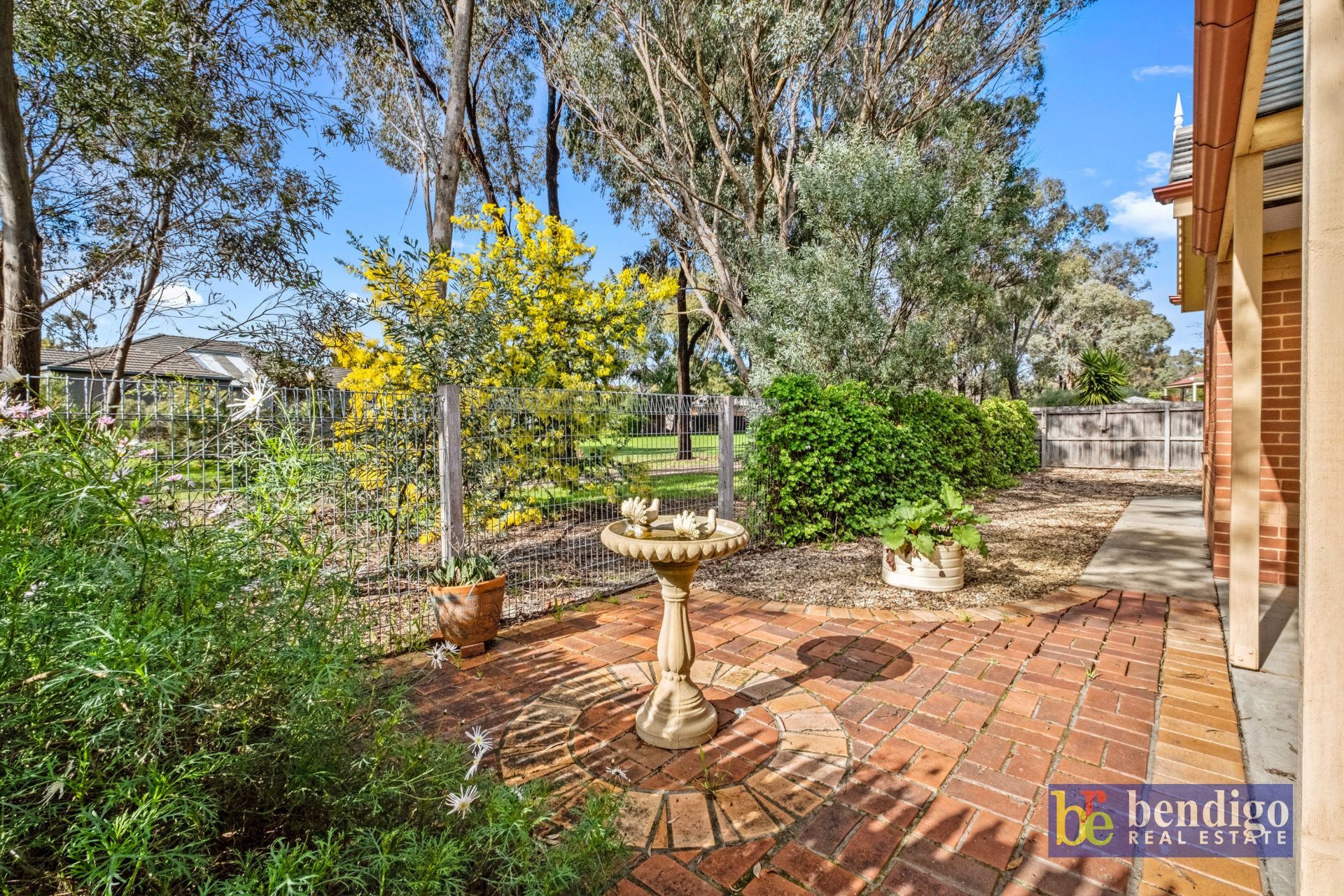 2 Wildwood Drive Strathdale VIC, Strathdale - Thumbnail 2
