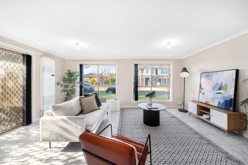 1/1 Pine Street, Thomastown