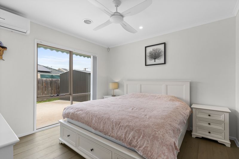 11 Woolnough Drive, Mill Park