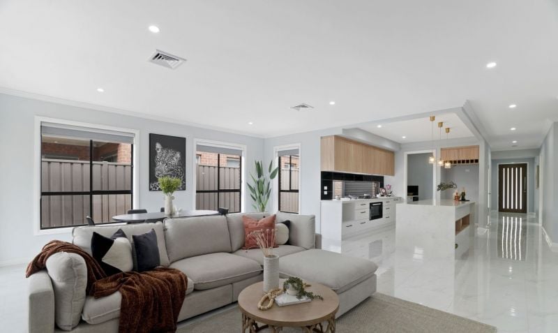 43 Coltan Avenue, Cobblebank