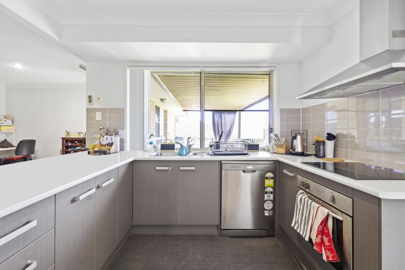 35 Hawkesbury Avenue, Pacific Pines - Thumbnail 5