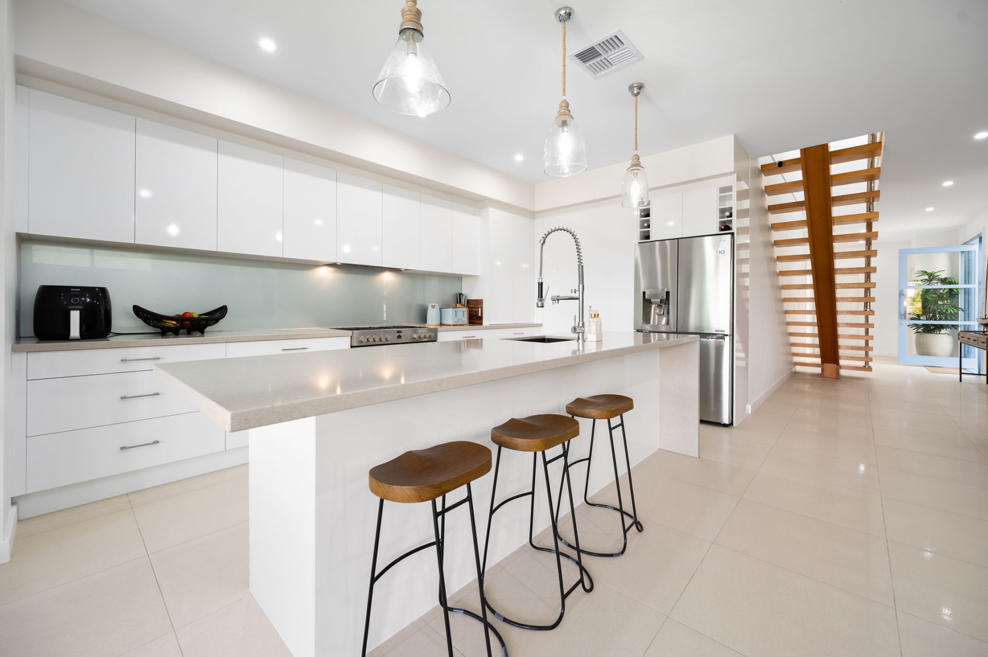 10 Quayside Drive, Helensvale - Thumbnail 3