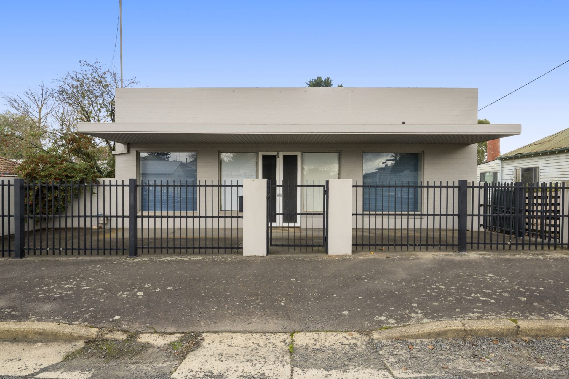 106 Bradshaw Street, Golden Point, Golden Point - Thumbnail 2